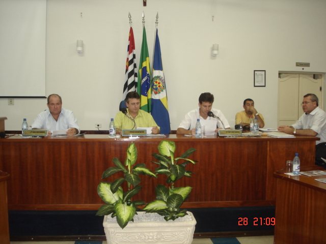 Mesa Diretora na sessão do dia 28 de julho