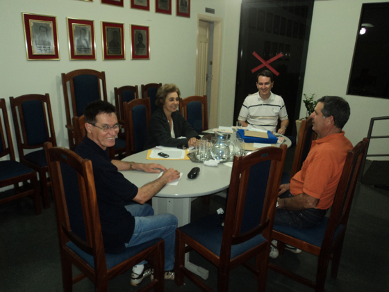 Participantes da reunião da Aproam no dia 22 de agosto, na Câmara Municipal