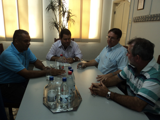 Vereadores com o superintendente do Saemap