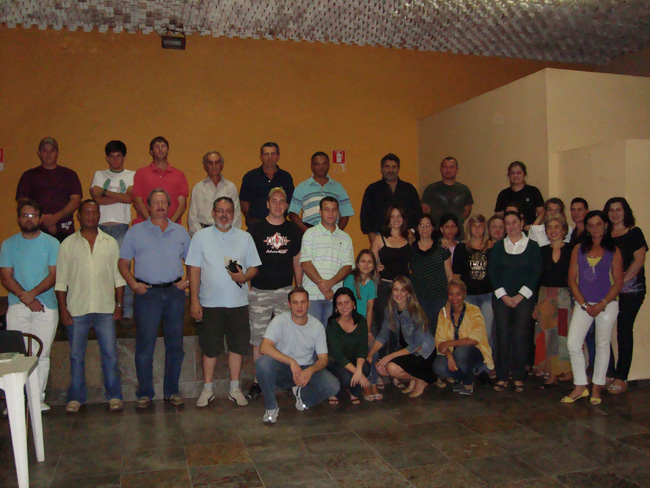 Participantes da reunião do dia 13