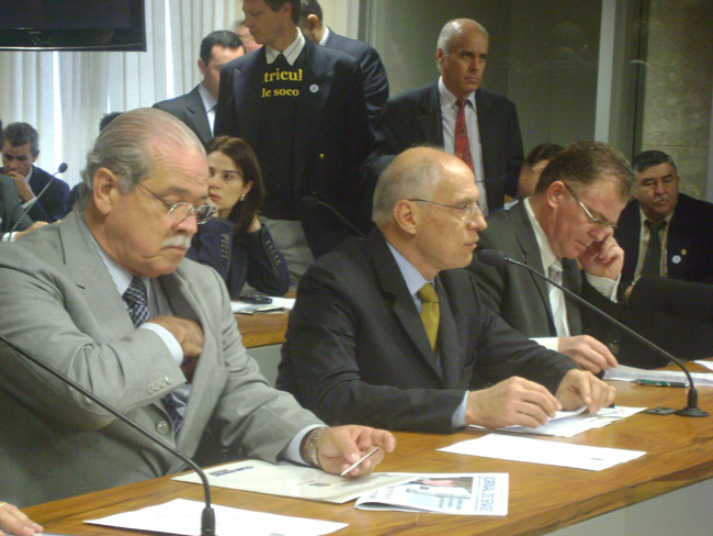 Apoio federal - A deputada Aline Corrêa apoia a iniciativa dos vereadores monteazulenses em fortalecer o manifesto de citricultores da região