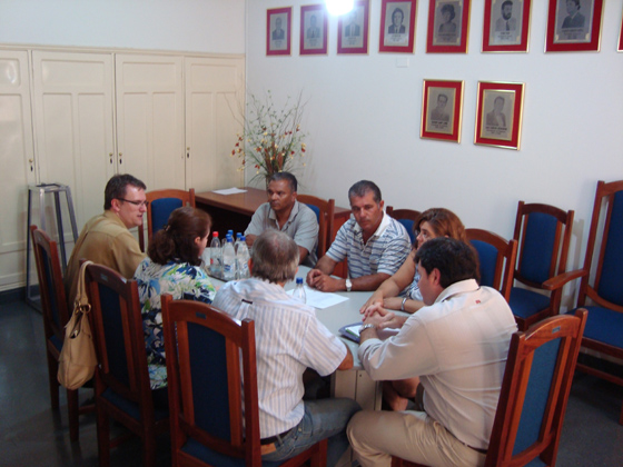 Reunião discute melhorias ao funcionalismo
