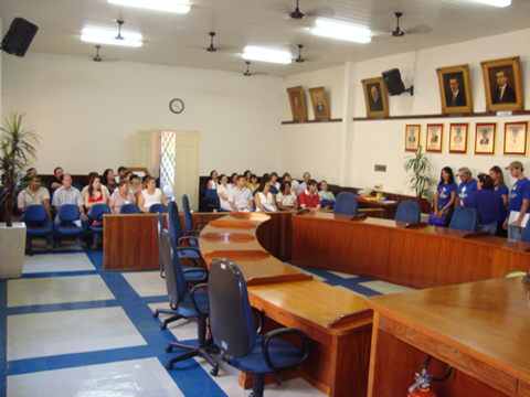 Vista parcial do plenário durante curso da Sucen