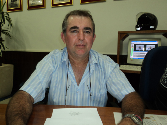 Zinho Cantori: construção de retorno no trevo de Marcondésia
