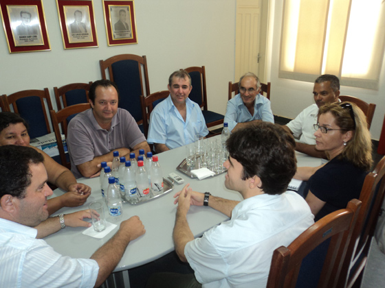 Reunião dos vereadores com representantes da Usina Ruette, no dia 7 de janeiro