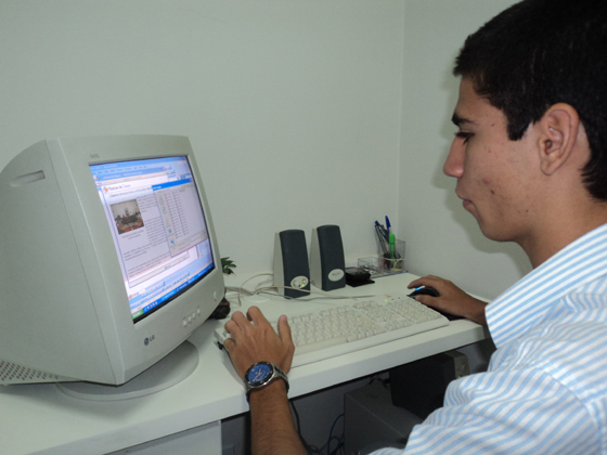 Em seu primeiro dia de estágio, Manoel Vitor em ação