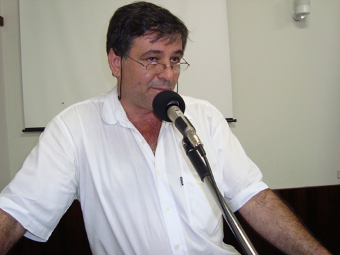 Dr. Lemo, durante o uso da Tribuna