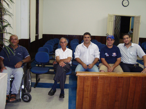 Vereadores e demais participantes da reunião do dia 18