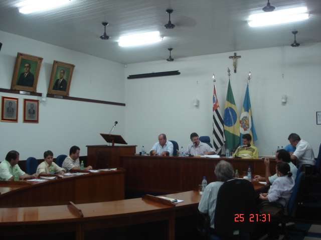 Vereadores durante a última sessão, realizada no dia 25