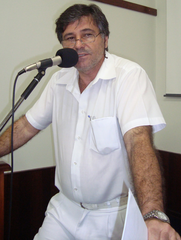Dr. Lemo durante uso da Tribuna, na sessão do dia 16