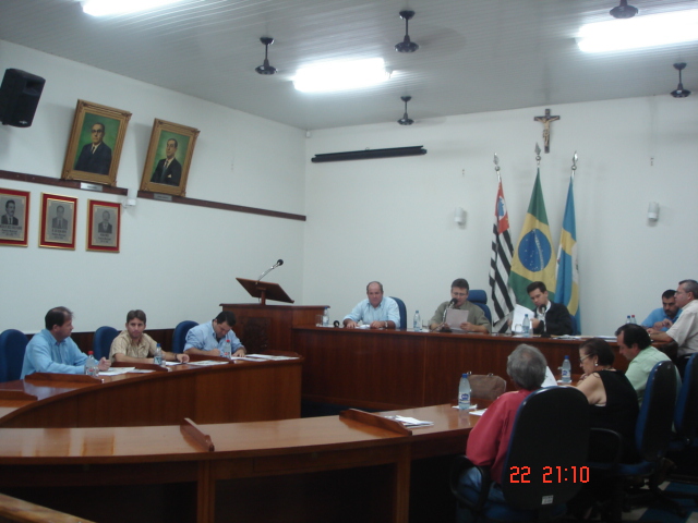 Vereadores na sessão do dia 26 de abril