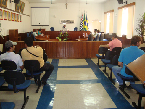 Participantes da audiência pública na Câmara Municipal
